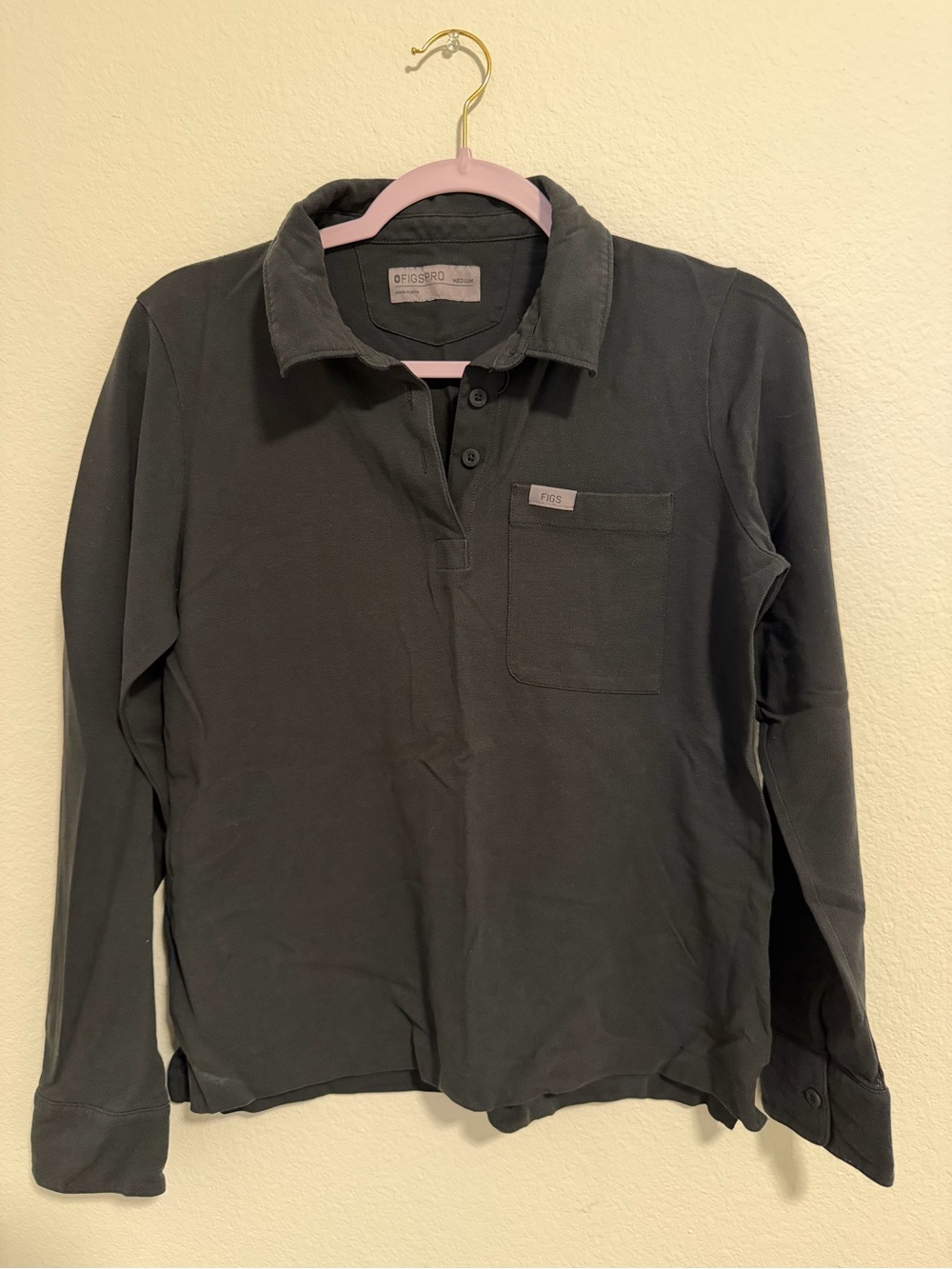 FIGS Woman Long-Sleeve Polo Shirt in Charcoal